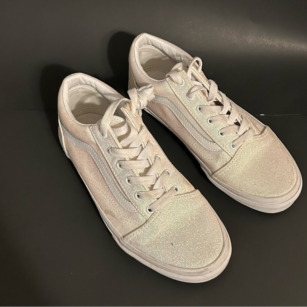 Vans Women's White Glitter Old Skool Sneakers